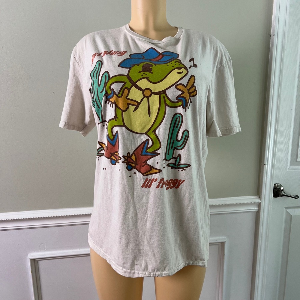 Hot Topic Graphic T-Shirt Women Large Get Along Lil Froggy Cream Cowboy Western